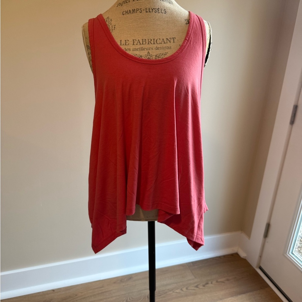 Zenana Outfitters Sleeveless Coral‎ Tank Top